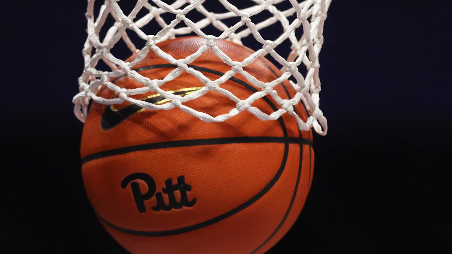 Robin Harmony Determined to Win With Pitt Women's Basketball