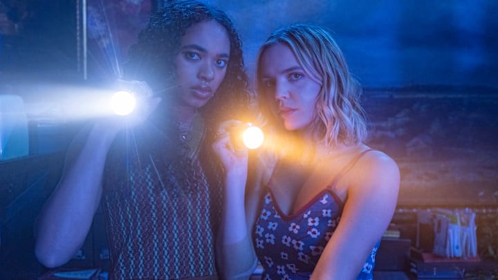 Pretty Little Liars: Summer School on Max