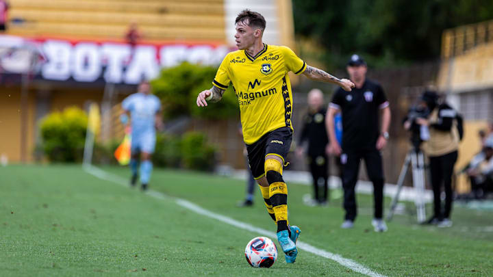 Chrystian Barletta vem se destacando com a camisa do São Bernardo no Campeonato Paulista de 2023.