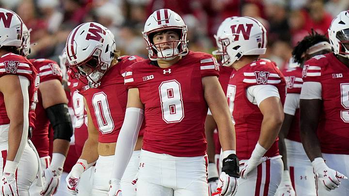Wisconsin Badgers linebacker Mason Posa. Wisconsin Badgers linebacker Mason Posa.