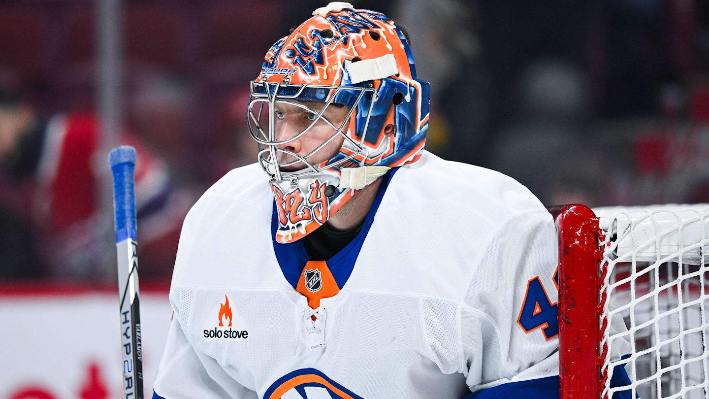 Semyon Varlamov plays in his first professional game since a 2024 injury with the NY Islanders