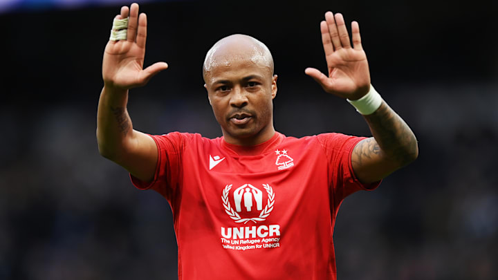 André Ayew revient en Ligue 1 et signe au Havre. 