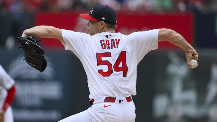 May 25, 2025; St. Louis, Missouri, USA; St. Louis Cardinals starting pitcher Sonny Gray (54) pitches against the Arizona Diamondbacks during the first inning at Busch Stadium. Mandatory Credit: Jeff Curry-Imagn Images May 25, 2025; St. Louis, Missouri, USA; St. Louis Cardinals starting pitcher Sonny Gray (54) pitches against the Arizona Diamondbacks during the first inning at Busch Stadium. Mandatory Credit: Jeff Curry-Imagn Images
