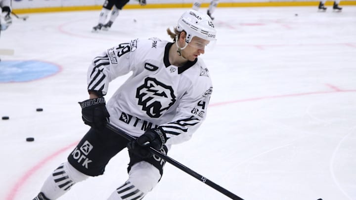 Traktor Hockey Club player, Maxim Shabanov (49) seen in...