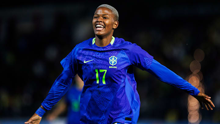 Jhonson é um dos jovens talentos do futebol feminino brasileiro