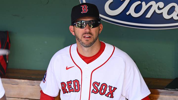 May 28, 2026; Boston, Massachusetts, USA; Boston Red Sox interim manager Chad Tracy (17) sits in the dugout before a game against the Atlanta Braves at Fenway Park. Mandatory Credit: Eric Canha-Imagn Images May 28, 2026; Boston, Massachusetts, USA; Boston Red Sox interim manager Chad Tracy (17) sits in the dugout before a game against the Atlanta Braves at Fenway Park. Mandatory Credit: Eric Canha-Imagn Images