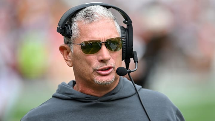 Tennessee Titans v Cleveland Browns