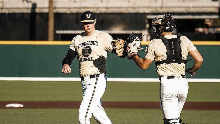 Oct 18, 2026; Nashville, Tennessee, USA; Vanderbilt Pitcher Wyatt Nadeau walks off the mound with catcher Korbin Reynolds after two scoreless innings of work. Oct 18, 2026; Nashville, Tennessee, USA; Vanderbilt Pitcher Wyatt Nadeau walks off the mound with catcher Korbin Reynolds after two scoreless innings of work.