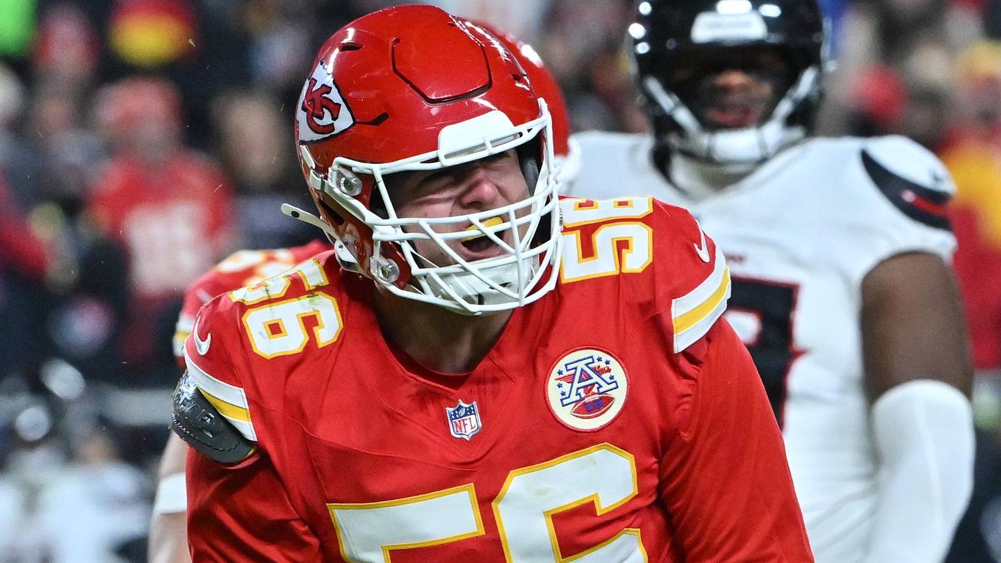 Chiefs Restructure George Karlaftis's Contract, Set Up Future Moves