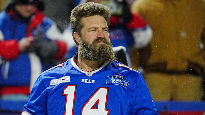 Former Buffalo Bills QB Ryan Fitzpatrick was the evening’s legend of the game and led the crowd with a cheer before the Buffalo Bills' divisional game against the Baltimore Ravens.
