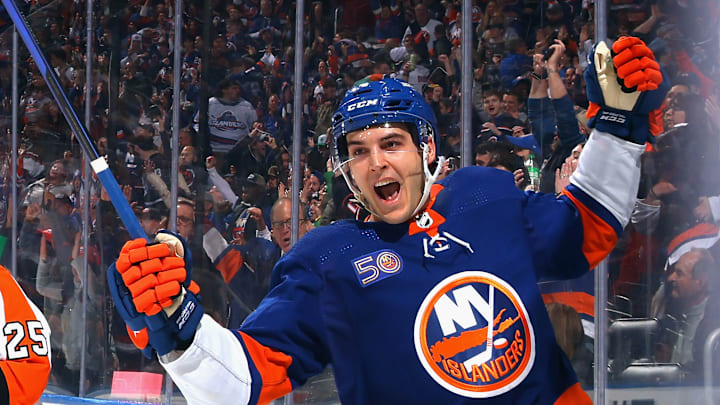 Philadelphia Flyers v New York Islanders
