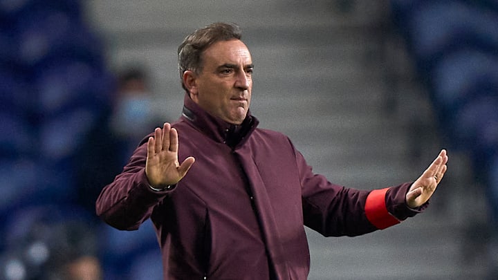 Carlos Carvalhal é um dos nomes cotados pelo Galo Carlos Carvalhal é um dos nomes cotados pelo Galo