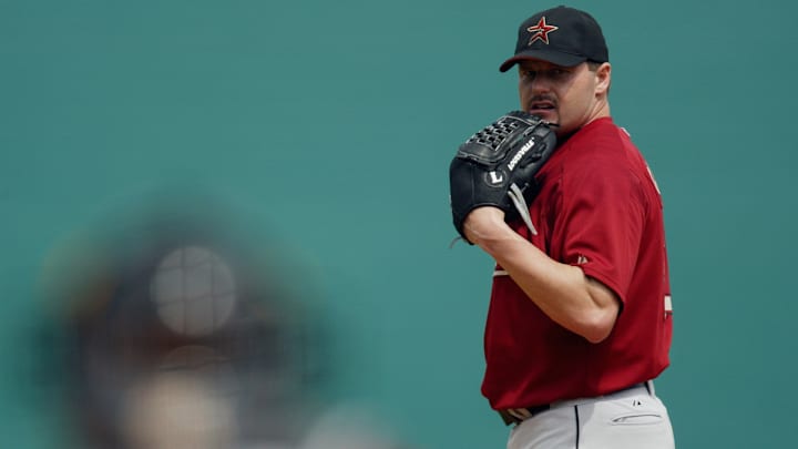 How many MLB players have won both AL and NL Cy Young?