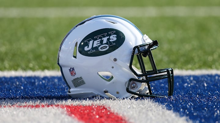 Dec 9, 2018; Orchard Park, NY, USA; General view of a New York Jets helmet prior to the game against the Buffalo Bills at New Era Field. Mandatory Credit: Rich Barnes-Imagn Images Dec 9, 2018; Orchard Park, NY, USA; General view of a New York Jets helmet prior to the game against the Buffalo Bills at New Era Field. Mandatory Credit: Rich Barnes-Imagn Images