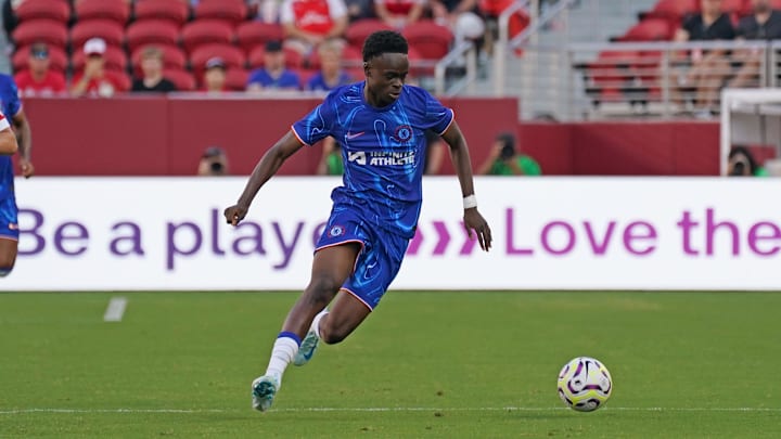 Jul 24, 2024; Santa Clara, CA, USA; Chelsea forward Tyrique George (32) dribbles the ball against Wrexham in the first half at Levi's Stadium. Mandatory Credit: David Gonzales-Imagn Images