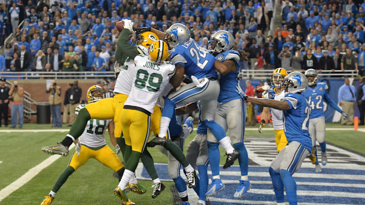 Green Bay Packers tight end Richard Rodgers (82) catches a 61-yard touchdown pass with no time remaining to beat the Lions.