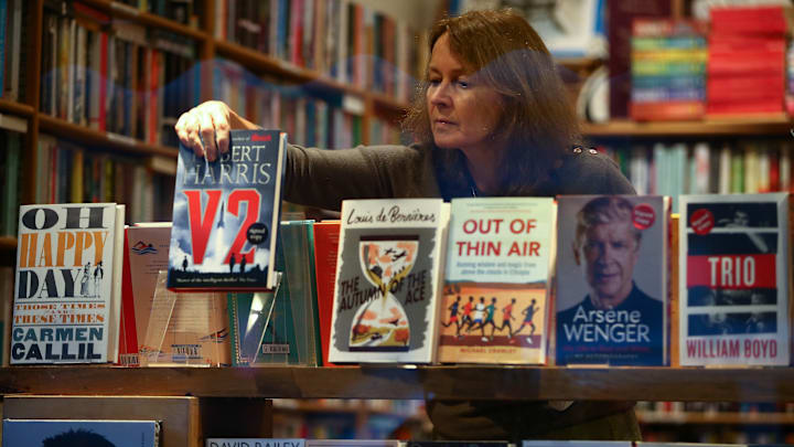BRITAIN-HEALTH-VIRUS-BOOKS