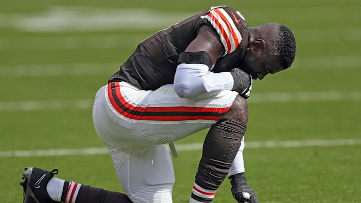 Cleveland Browns linebacker Jeremiah Owusu-Koramoah (6) pauses for a moment of reflection during the first half of an NFL football game at Huntington Bank Field, Sunday, Sept. 22, 2024, in Cleveland, Ohio. Cleveland Browns linebacker Jeremiah Owusu-Koramoah (6) pauses for a moment of reflection during the first half of an NFL football game at Huntington Bank Field, Sunday, Sept. 22, 2024, in Cleveland, Ohio.