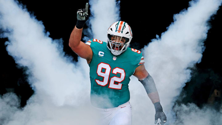 Miami Dolphins defensive tackle Zach Sieler (92) runs on the field at the start of the game against the Cincinnati Bengals at Hard Rock Stadium. 