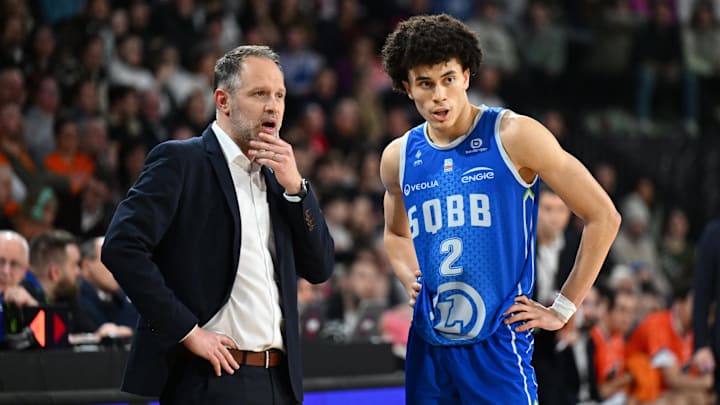 Feb 15, 2025 Caen, FRANCE; St Quentin point guard Nolan Traore with coach Julien Mahe against Le Mans in a Leaders Cup match. Feb 15, 2025 Caen, FRANCE; St Quentin point guard Nolan Traore with coach Julien Mahe against Le Mans in a Leaders Cup match.