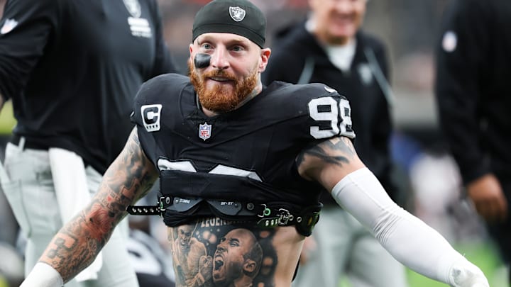 Las Vegas Raiders defensive end Maxx Crosby (98) warms up prior to the game against the Chicago Bears at Allegiant Stadium.