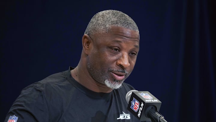 Feb 25, 2025; Indianapolis, IN, USA; New York Jets coach Aaron Glenn speaks during the NFL Scouting Combine at the Indiana Convention Center. Mandatory Credit: Kirby Lee-Imagn Images Feb 25, 2025; Indianapolis, IN, USA; New York Jets coach Aaron Glenn speaks during the NFL Scouting Combine at the Indiana Convention Center. Mandatory Credit: Kirby Lee-Imagn Images