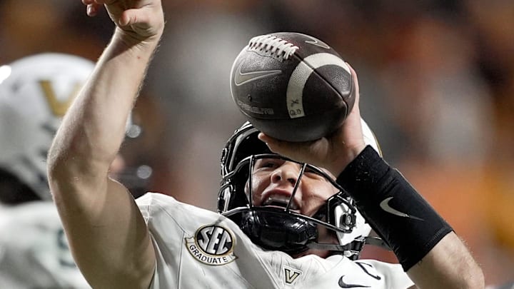 Vanderbilt quarterback Diego Pavia (2) gestures after running for a first down during the third quarter against Tennessee at Neyland Stadium in Knoxville, Tenn., Saturday, Nov. 29, 2025.