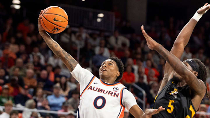 Tahaad Pettiford has struggled to knock down shots for the Tigers thus far.