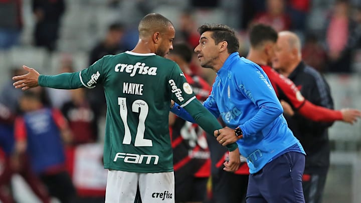 Técnico Abel Ferreira definiu necessidades junto à diretoria