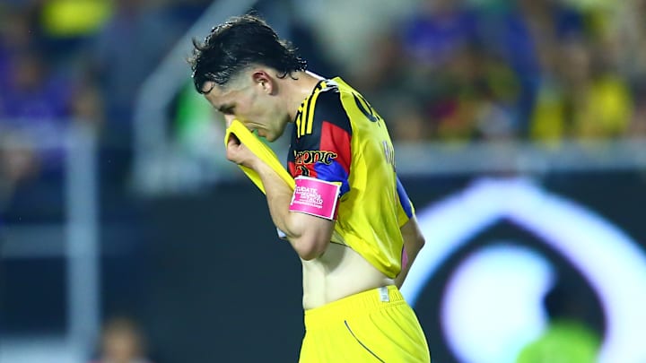 Álvaro Fidalgo trabaja al parejo del grupo, pero lo mantienen en precaución 