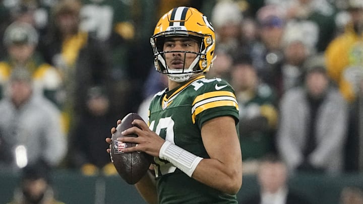 Jan 7, 2024; Green Bay, Wisconsin, USA;  Green Bay Packers quarterback Jordan Love (10) looks to