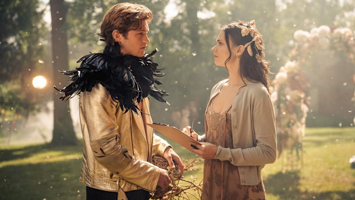 Damian Hardung (James Beaufort), Harriet Herbig-Matten (Ruby Bell) in Maxton Hall season 2