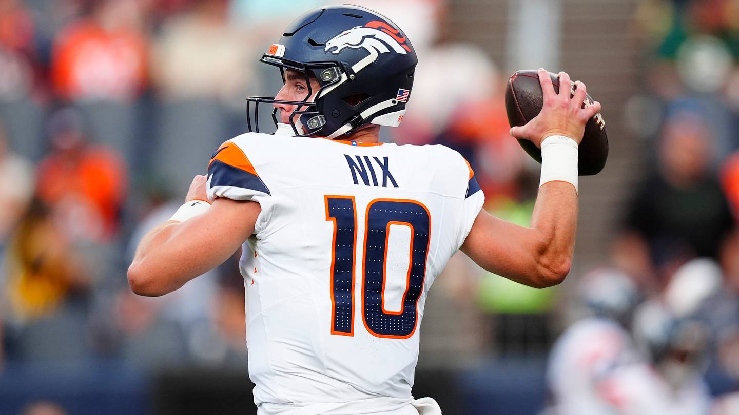 Jaylen Waddle Has Already Seen Enough to Know Bo Nix Is 'Different'