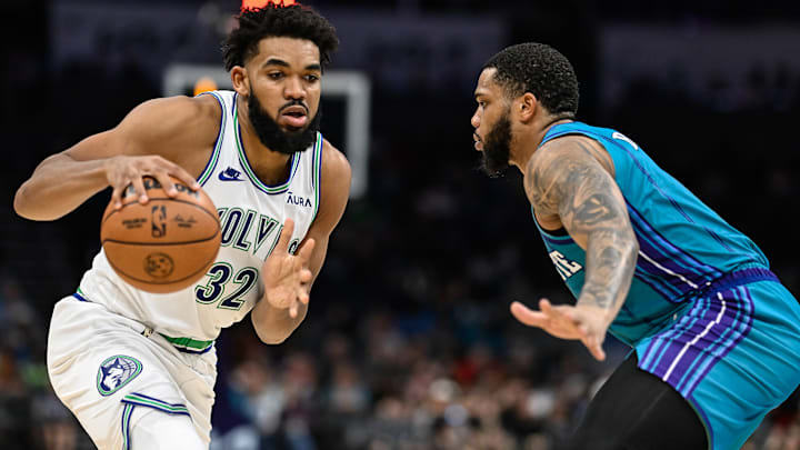 Minnesota Timberwolves v Charlotte Hornets
