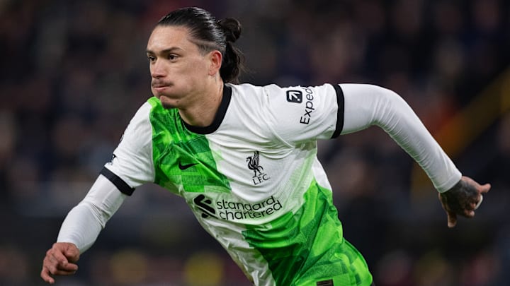 O Liverpool vem de derrota para o Arsenal. O Liverpool vem de derrota para o Arsenal.