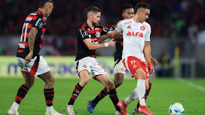 Inter e Flamengo disputam vaga nas quartas de final da Libertadores