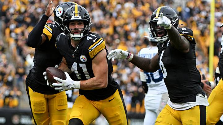 Nov 2, 2025; Pittsburgh, Pennsylvania, USA; Pittsburgh Steelers linebacker Payton Wilson (41) celebrates an interception during the first half against the Indianapolis Colts at Acrisure Stadium. Mandatory Credit: Barry Reeger-Imagn Images Nov 2, 2025; Pittsburgh, Pennsylvania, USA; Pittsburgh Steelers linebacker Payton Wilson (41) celebrates an interception during the first half against the Indianapolis Colts at Acrisure Stadium. Mandatory Credit: Barry Reeger-Imagn Images