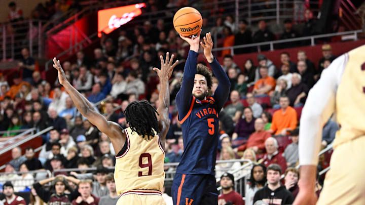 Virginia Cavaliers guard Sam Lewis 