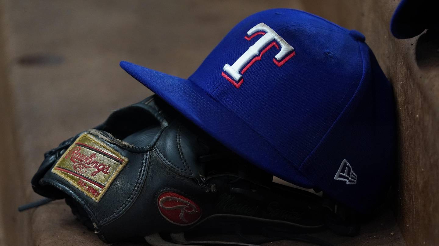 Rangers Top International Signee Blasts Two Home Runs in Dominican Summer League