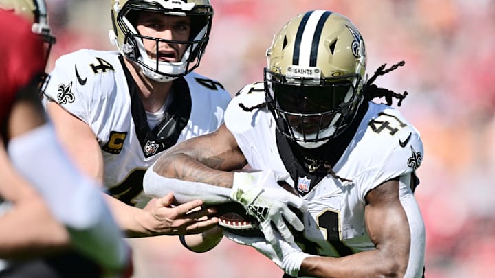 Derek Carr, Alvin Kamara, New Orleans Saints 