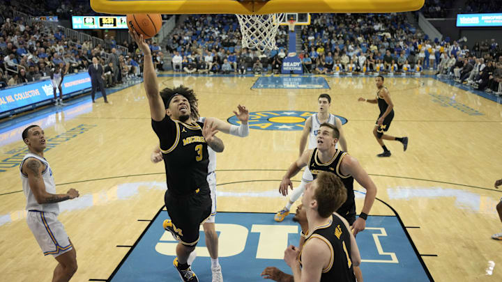 Jan 7, 2025; Los Angeles, California, USA; Michigan Wolverines guard Tre Donaldson (3) shoots the ball in the second half against the UCLA Bruins at Pauley Pavilion presented by Wescom. Mandatory Credit: Kirby Lee-Imagn Images