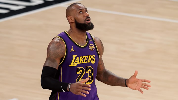 New York Knicks, Los Angeles Lakers, LeBron James