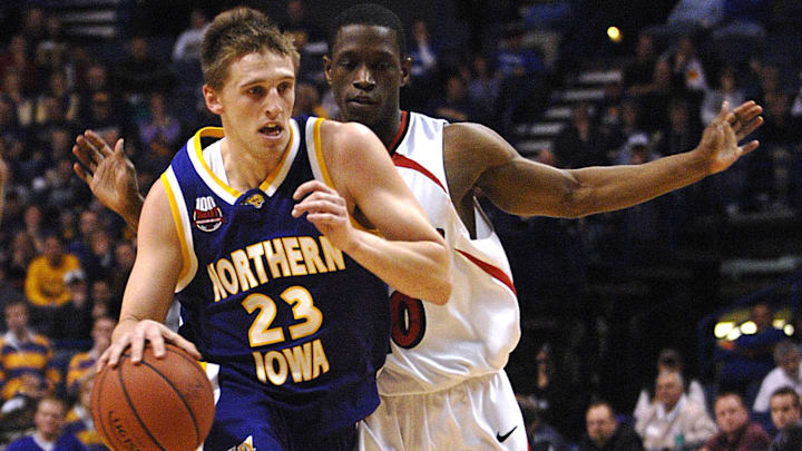 Former Northern Iowa player Brooks McKowen was named the head basketball coach at Missouri Western. Former Northern Iowa player Brooks McKowen was named the head basketball coach at Missouri Western.