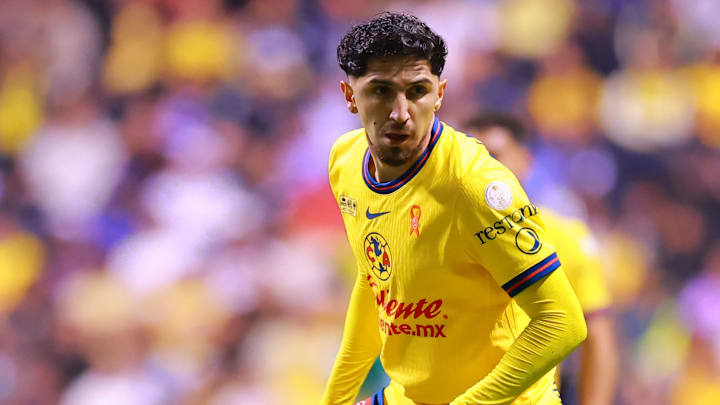 Diego Valdés se mantendrá en América 