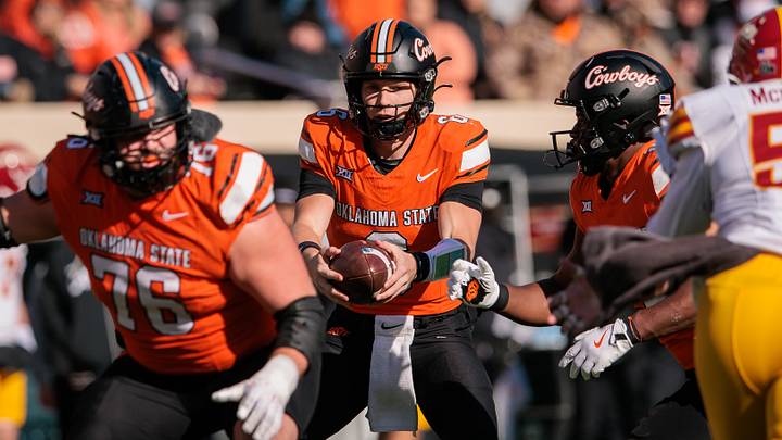 Oklahoma State Cowboys quarterback Zane Flores. Oklahoma State Cowboys quarterback Zane Flores.