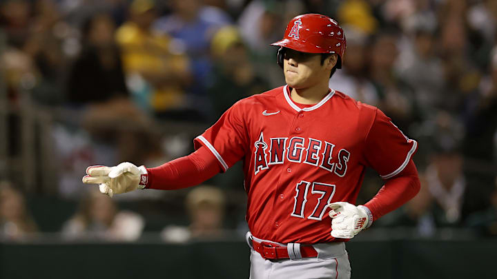 Ohtani continúa en la campaña solo como bateador
