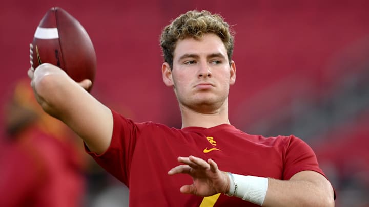 Sep 25, 2021; Los Angeles, California, USA; USC Trojans quarterback Miller Moss (7) warms up before