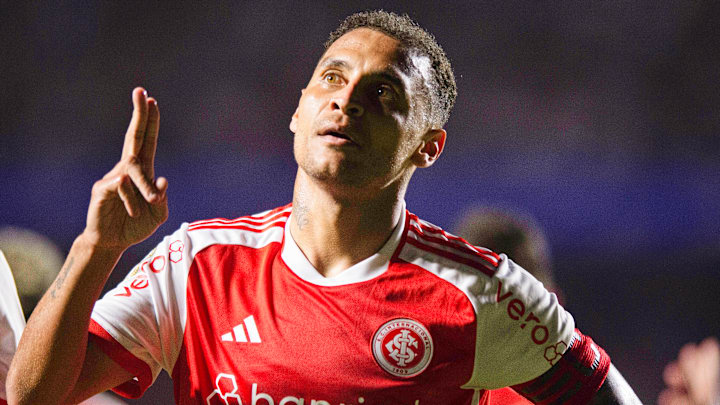 Alan Patrick é um dos destaques do elenco colorado Alan Patrick é um dos destaques do elenco colorado