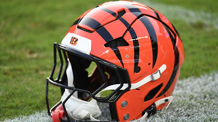 Aug 7, 2025; Philadelphia, Pennsylvania, USA; Cincinnati Bengals helmet on the field before game against the Philadelphia Eagles at Lincoln Financial Field. Mandatory Credit: Eric Hartline-Imagn Images Aug 7, 2025; Philadelphia, Pennsylvania, USA; Cincinnati Bengals helmet on the field before game against the Philadelphia Eagles at Lincoln Financial Field. Mandatory Credit: Eric Hartline-Imagn Images