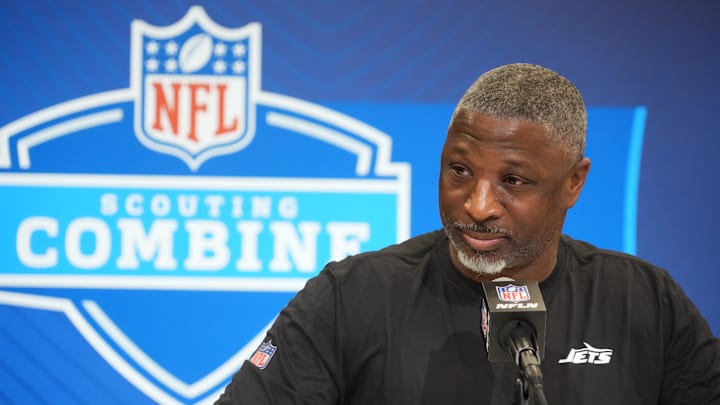 Feb 25, 2025; Indianapolis, IN, USA; New York Jets coach Aaron Glenn speaks during the NFL Scouting Combine at the Indiana Convention Center. Mandatory Credit: Kirby Lee-Imagn Images Feb 25, 2025; Indianapolis, IN, USA; New York Jets coach Aaron Glenn speaks during the NFL Scouting Combine at the Indiana Convention Center. Mandatory Credit: Kirby Lee-Imagn Images